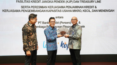 PT Bank Mandiri (Persero) Tbk melakukan kerja sama strategis dengan Lembaga Pembiayaan Ekspor Indonesia atau LPEI (dok: Bank Mandiri)