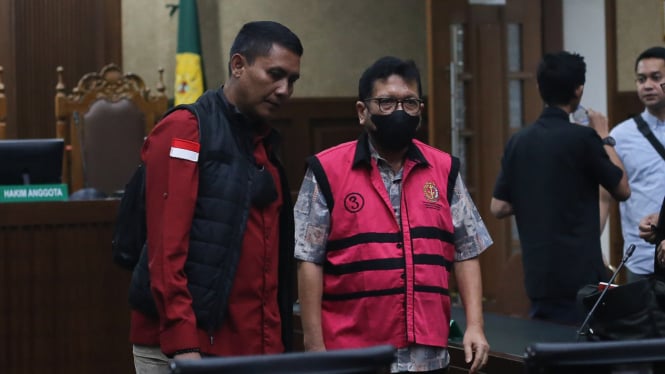 Zarof Ricar Beralasan Hanya Memperkenalkan Pengacara Tannur dengan Pejabat PN Surabaya, Namun Dituntut dalam Kasus Suap