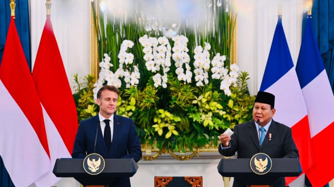 Presidente del presidente indonesio Prabouu y el presidente francés Praboule Makron, Merdamel Makran, Central Yakarta (Fotus Fuente: Farma Rachev - Secretaría Presidencial - Praba Rachev - Presidente del Presidente)