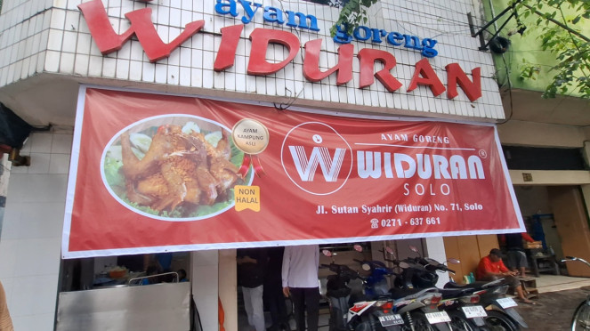 Restaurante Kremes Widuran Fried Chicken, solo