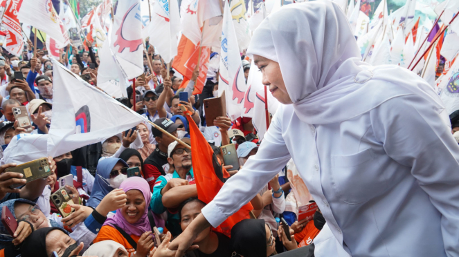 Governor of the Eastern Java Khofifh inwanse