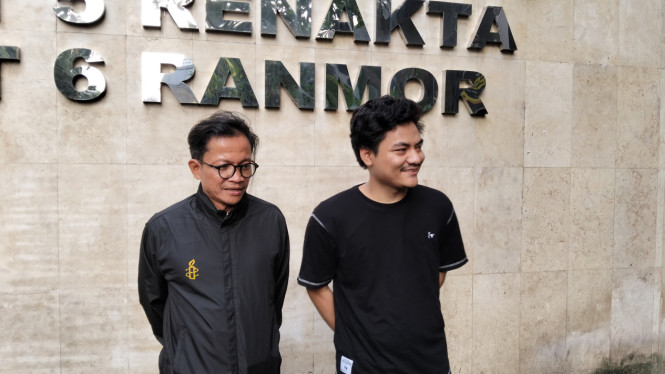 Usman Hamid dan Mahasiswa yang Ditangguhkan Penahanannya
