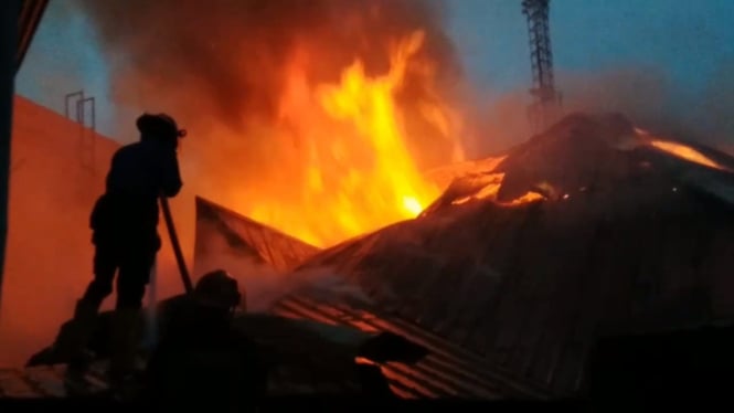 Tempat Hiburan Malam di Area Hotel Danau Toba Medan Terbakar
