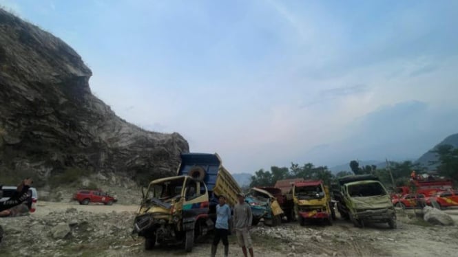 8 Korban Longsor di Gunung Kuda Cirebon Masih Hilang, Tim SAR Fokus pada Pencarian di Sektor Timur Tambang