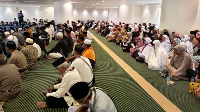 Hazaz Amar Al Diya, MC Hotel
