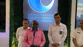 Warga Papua Sampaikan Tujuh Tuntutan ke Menteri Pigai