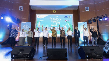 Peringatan Hari Susu Sedunia.