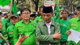  Begitu Mudahnya Dia Menghina DPC