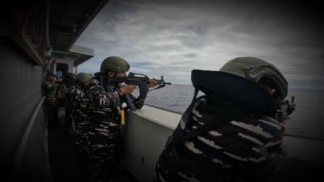 VIVA Militer: KRI Panah TNI AL gempur lautan Papua