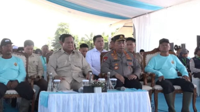 Mendampingi Prabowo, Kapolri Beberkan Hasil Panen Raya Jagung Kuartal II Tembus 2,54 Juta Ton