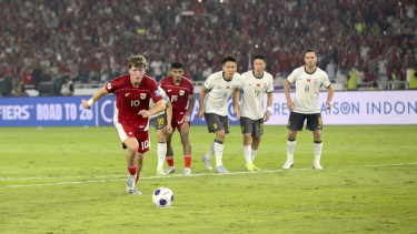 Ole Romeny, Indonesia vs China en las clasificatorias de la Copa Mundial de 2026