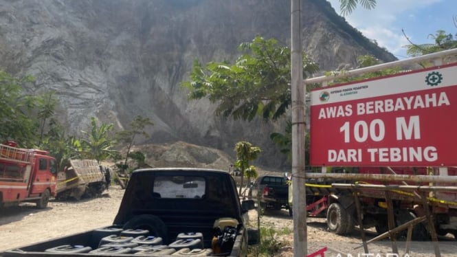 6844175716b31-lokasi-tambang-galian-c-di-gunung-kuda-cirebon-jawa-barat_665_374 6844175716b31-lokasi-tambang-galian-c-di-gunung-kuda-cirebon-jawa-barat_665_374