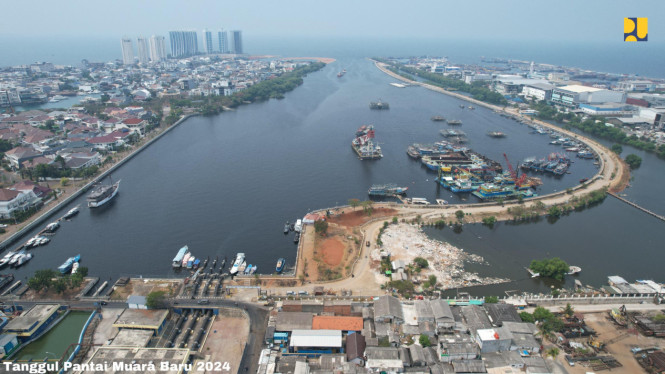 Tanggul Pantai Muara Baru [Humas Kementerian PU]