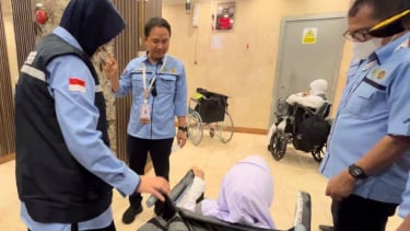 Dirjen PHU Kemanag Hilman Latief tinjau jemaah safari wukuf lansia di hotel transit