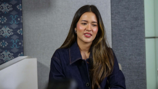 Raisa Salting Dipuji Brian McKnight & All-4-One: Gokil Abis!