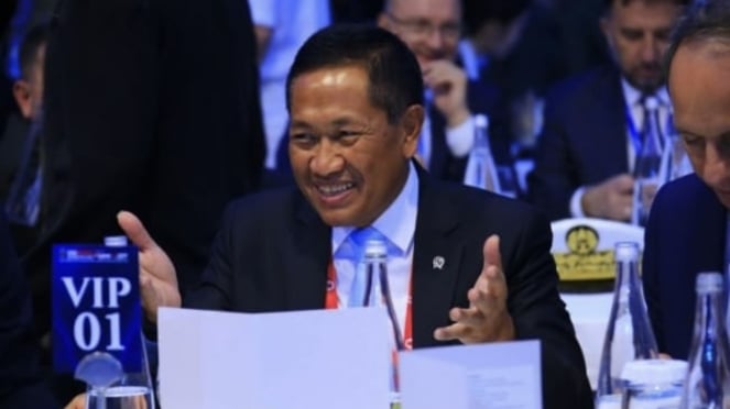 Viceministro de Defensa de la República de Indonesia Martya Dony Irmavaau Hauquanto