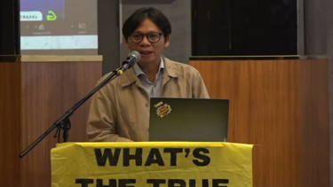 Ketua Tim Kampanye Hutan Greenpeace Indonesia, Arie Rompas