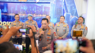 Police Chief Vows Full Support for Prabowo’s Government