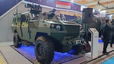 Kendaraan taktis P2 Tiger di Indo Defence