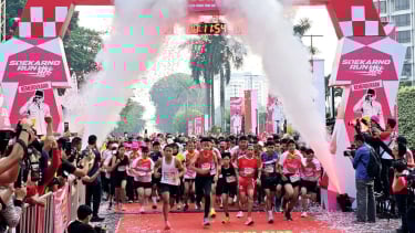 Soukarno corriendo