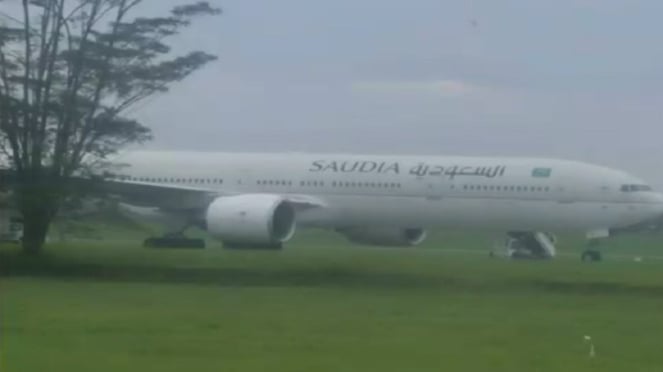 Saudi Airlines Airlines al aeropuerto de Kuulanamu en emergencia, Deliserdin