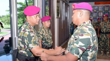 VIVA Militer: Prosesi sertijab Asops Danpasmar 2 Marinir