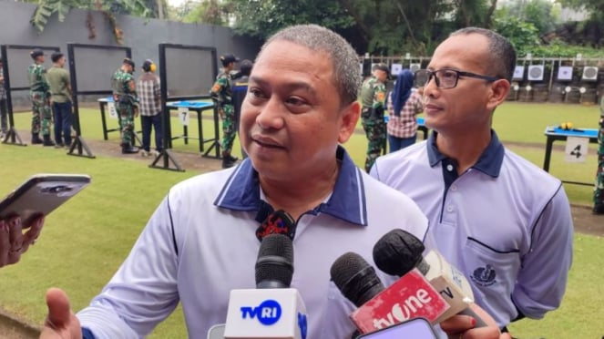 Oficial al mando de la Base Naval Jefe IV Makassar General Tnn (marzo) Tablas