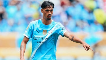 Tijjani Reijnders jalani debut di Manchester City