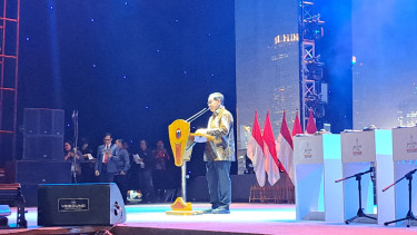 Gubernur Jakarta Pramono Anung memberikan sambutan di Jakarta Fair 2025