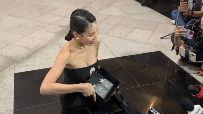 Patricia Gouw Buka Suvenir Ngunduh Mantu Al Ghazali & Alyssa Daguie, Ternyata Ini Isinya!