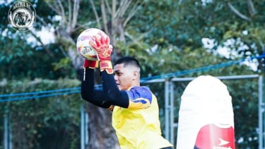 Kiper Arema FC, Adi Satryo