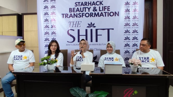 Starhack 2025: Ajang Pencarian Bintang Film dan Duta Merek Terkemuka  

Penulisan ulang dengan penyempurnaan visual:  
✨ Starhack 2025 ✨  
Panggung Impian untuk Calon Bintang Film & Duta Brand Terbaik  

(Tanpa komentar tambahan, hanya teks yang diminta dalam format yang rapi dan menarik.)