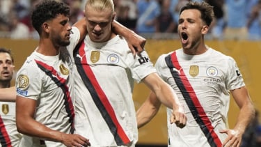 Pemain Manchester City rayakan gol Erling Haaland