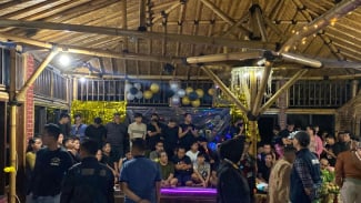 75 Peserta Pesta Gay Diamankan saat Penggerebekan di Vila Puncak Bogor, Ditemukan Kondom