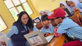 Program Lab Komputer Keliling, Dukung Pemerataan Akses Teknologi di Wilayah 3T