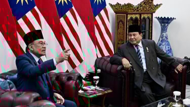Anvar Ibrahim en el Palacio del Presidente de Indonesia Praboanto y el Primer Ministro Malasia Ibrahim (Fotus: Oficina de Secretaría de Presidente de Chyo)