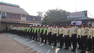Saat Satpam Ikuti Lomba PBB hingga Senam Tongkat di Polres Priok Peringati Hari Bhayangkara ke-79