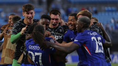 Pemain Chelsea rayakan gol