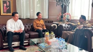 Wapres Gibran Bersilaturahmi ke Kediaman Hendropriyono, Belajar Soal Strategi Bangsa