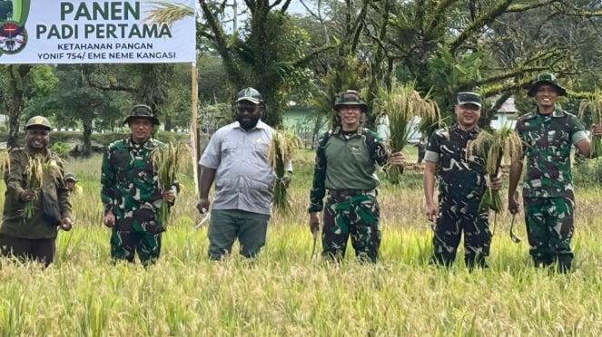 Comando de operaciones (Pangovs) Habema, Majee. Gen. Lucky Amanto Commander.