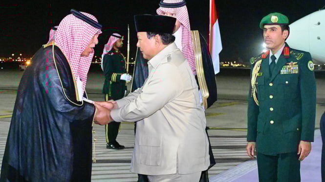 Tiba di Jeddah, Prabowo Dijadwalkan akan Bertemu Putra Mahkota Arab Saudi