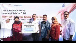 AdMedika Gandeng Kitabisa.org Beri Layanan Test Mini MCU bagi Warga Kampung Rambutan Bogor