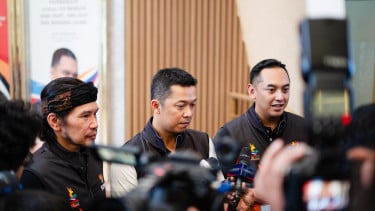Ibnu Riza Pradipto dan Wamenpora, Taufik Hidayat