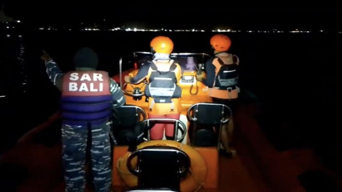 Tenggelam di Selat Bali, Kapal Tunu Pratama Jaya Bawa 65 Orang dan 22 Kendaraan