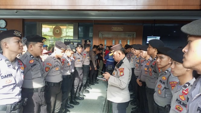 916 Personel Gabungan Kawal Sidang Hasto Kristiyanto Dituntut Jaksa KPK Hari Ini