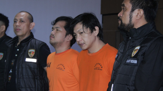 Modusnya Rapi, Ngakunya Polisi! Dua Residivis Narkoba Tipu-Tipu Penjual Motor Online Hingga 17 Kali