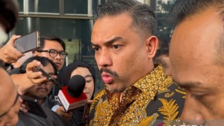  Bingung dan Tak Pernah Beri Perintah