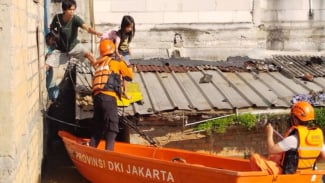 Percepat Aliran Air, Sejumlah Pompa Dioperasikan untuk Atasi Banjir di Jakarta