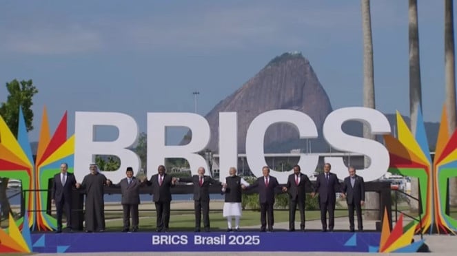 Presiden Prabowo bersama sejumlah kepala negara menghadiri KTT BRICS 2025
