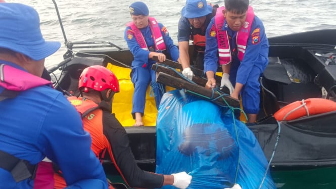 Dua Jenazah Penumpang KMP Tunu Pratama Ditemukan Lagi Mengapung di Perairan Banyuwangi